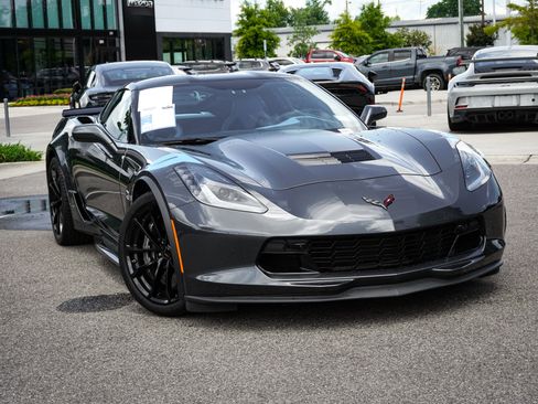 Used 2017 Chevrolet Corvette Grand Sport RWD image 2