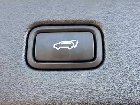 Used 2022 Hyundai Tucson SEL w/ Convenience + Premium Package AWD/4WD image 16