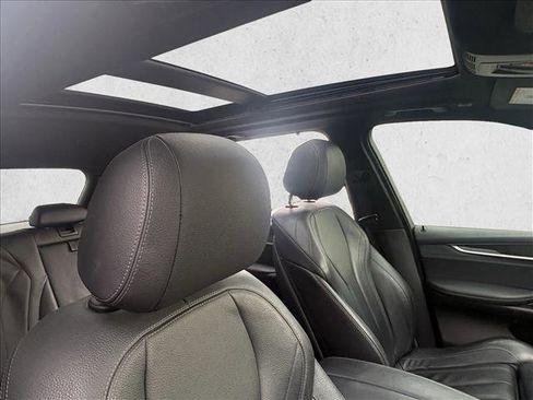 Used 2017 BMW X5 xDrive40e image 21