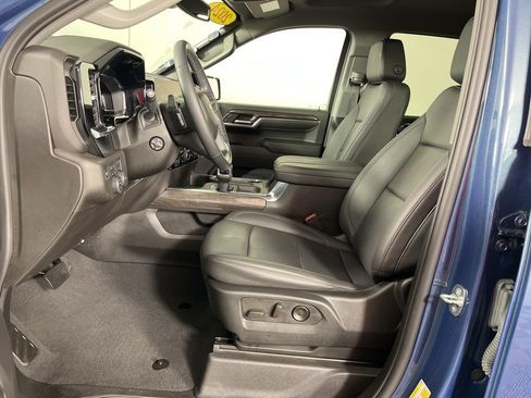 Certified 2024 Chevrolet Silverado 1500 LTZ w/ Z71 Off-Road Package image 21