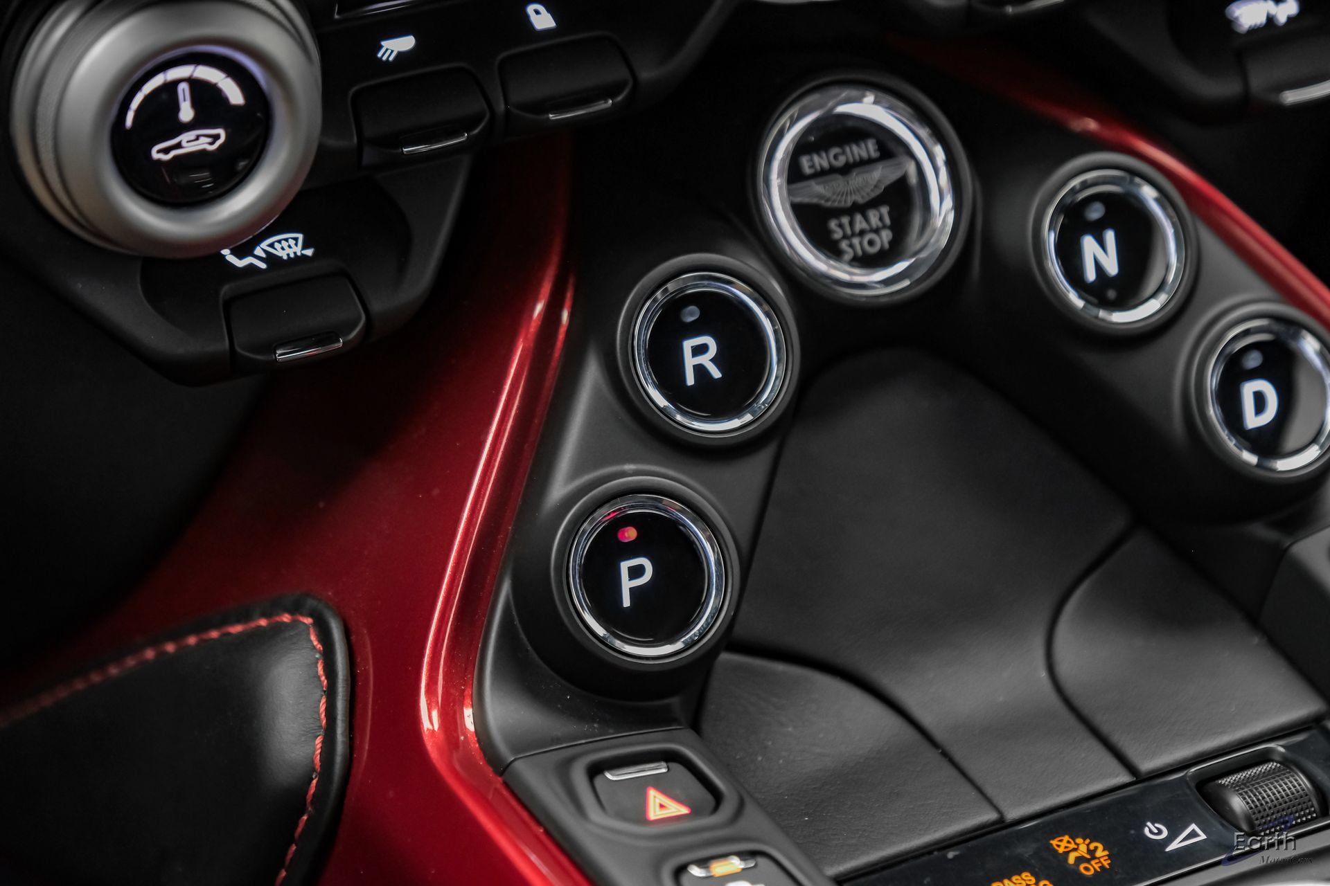 Used 2019 Aston Martin V8 Vantage Coupe RWD image 67