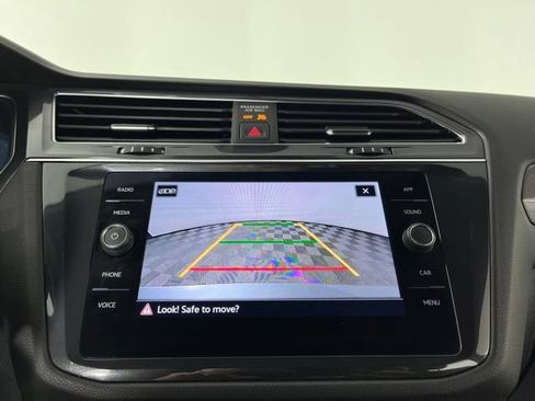 Used 2023 Volkswagen Tiguan SE R-Line FWD image 26