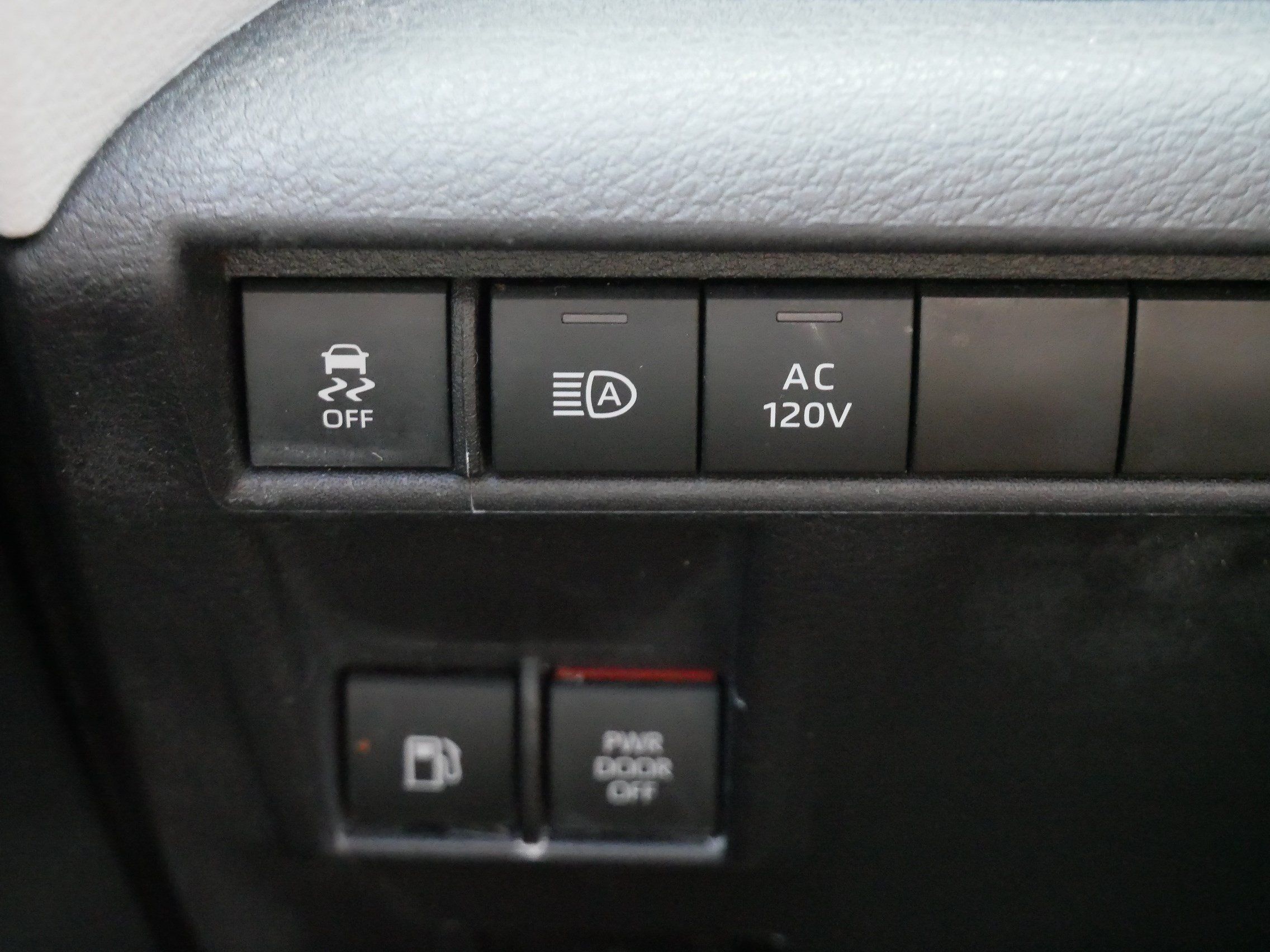 Certified 2025 Toyota Sienna XLE w/ XLE Plus Package AWD/4WD image 28