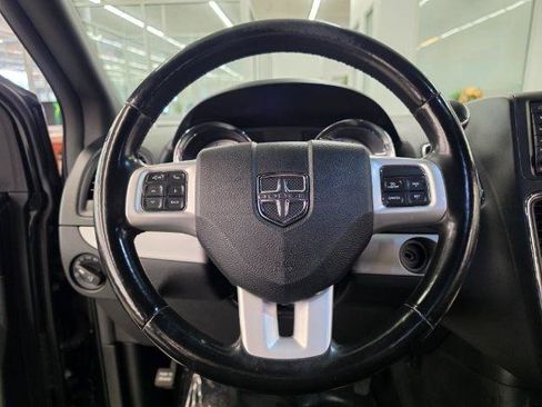 Used 2019 Dodge Grand Caravan GT FWD image 15