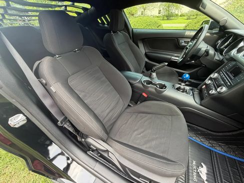 Used 2017 Ford Mustang GT w/ GT Performance Package RWD image 24
