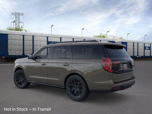 New 2026 Ford Expedition Platinum image 4