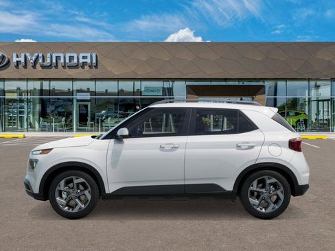 New 2026 Hyundai Venue SEL FWD image 3