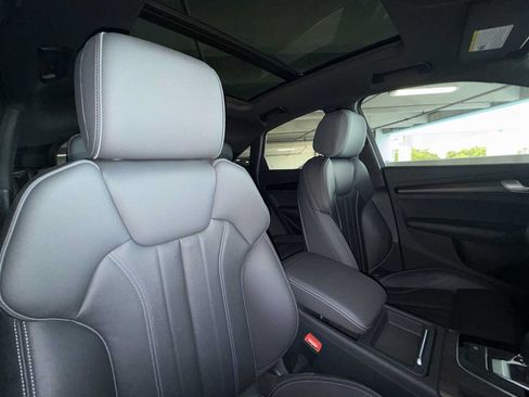 Used 2022 Audi Q5 2.0T Premium Plus w/ Premium Plus Package AWD/4WD image 27