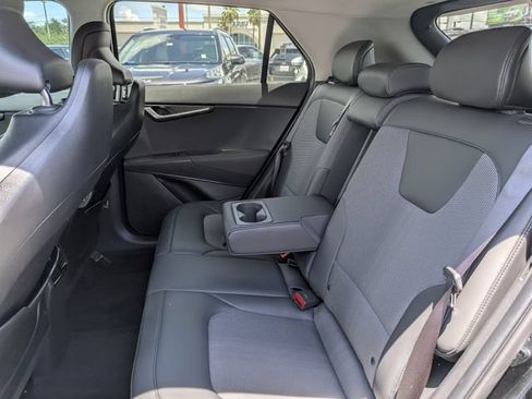 Used 2025 Kia Niro EX Touring FWD image 13