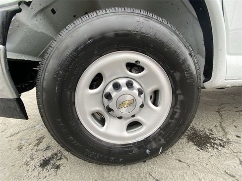 New 2025 Chevrolet Express 2500 w/ Driver Convenience Package image 10