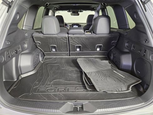 Certified 2025 Subaru Forester Limited image 18