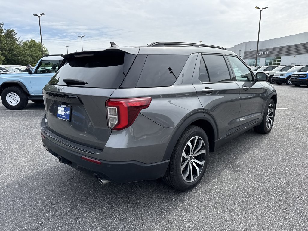 Used 2023 Ford Explorer ST-Line w/ Class IV Trailer Tow Package RWD image 7