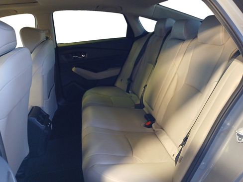 Used 2025 Honda Accord Touring image 13