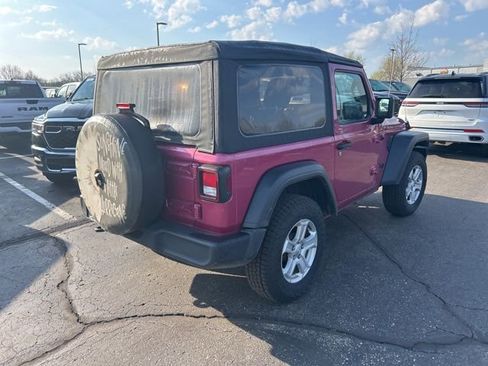 Used 2022 Jeep Wrangler Sport S image 4