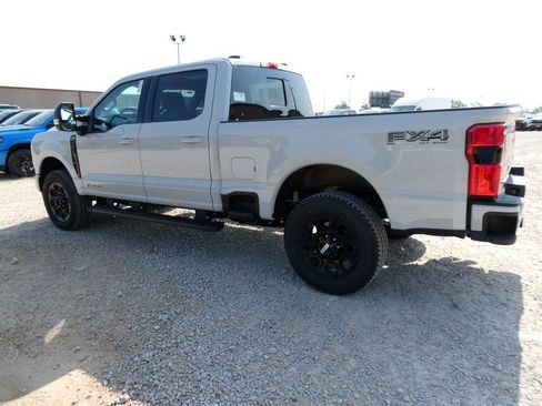 New 2026 Ford F250 Lariat w/ Black Appearance Package AWD/4WD image 8