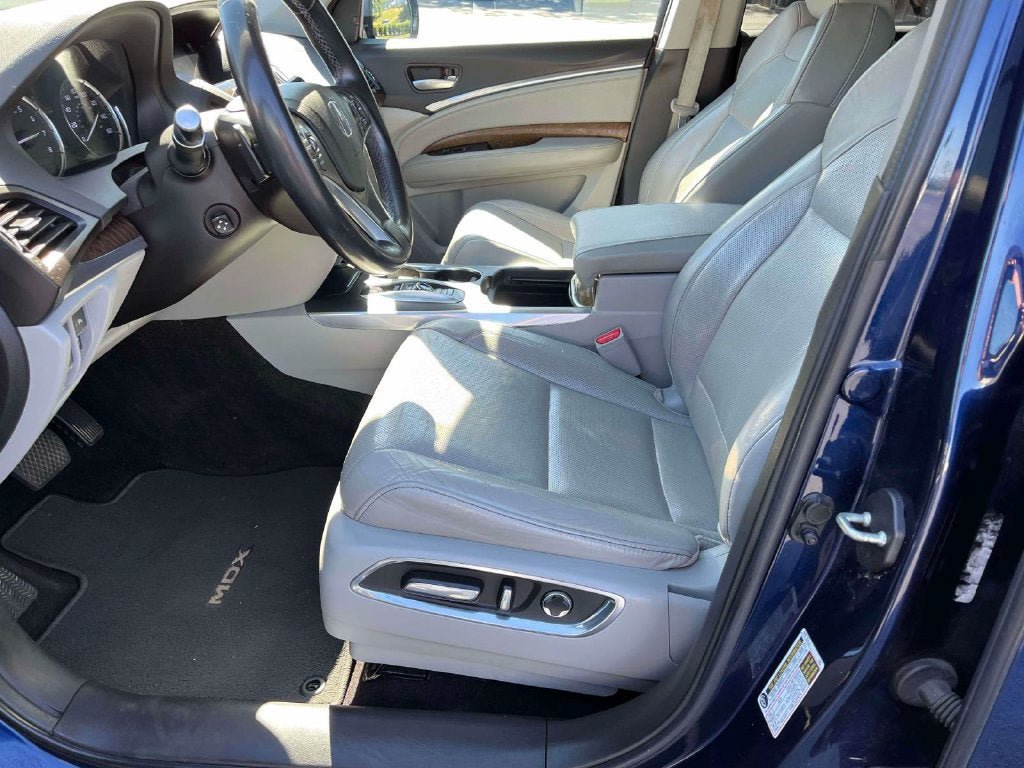 Used 2020 Acura MDX w/ Technology Package AWD/4WD image 29