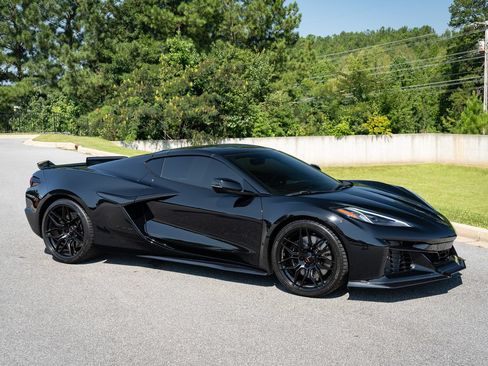 Used 2023 Chevrolet Corvette Z06 RWD image 42