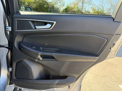 Used 2021 Ford Edge SEL w/ Convenience Package image 19