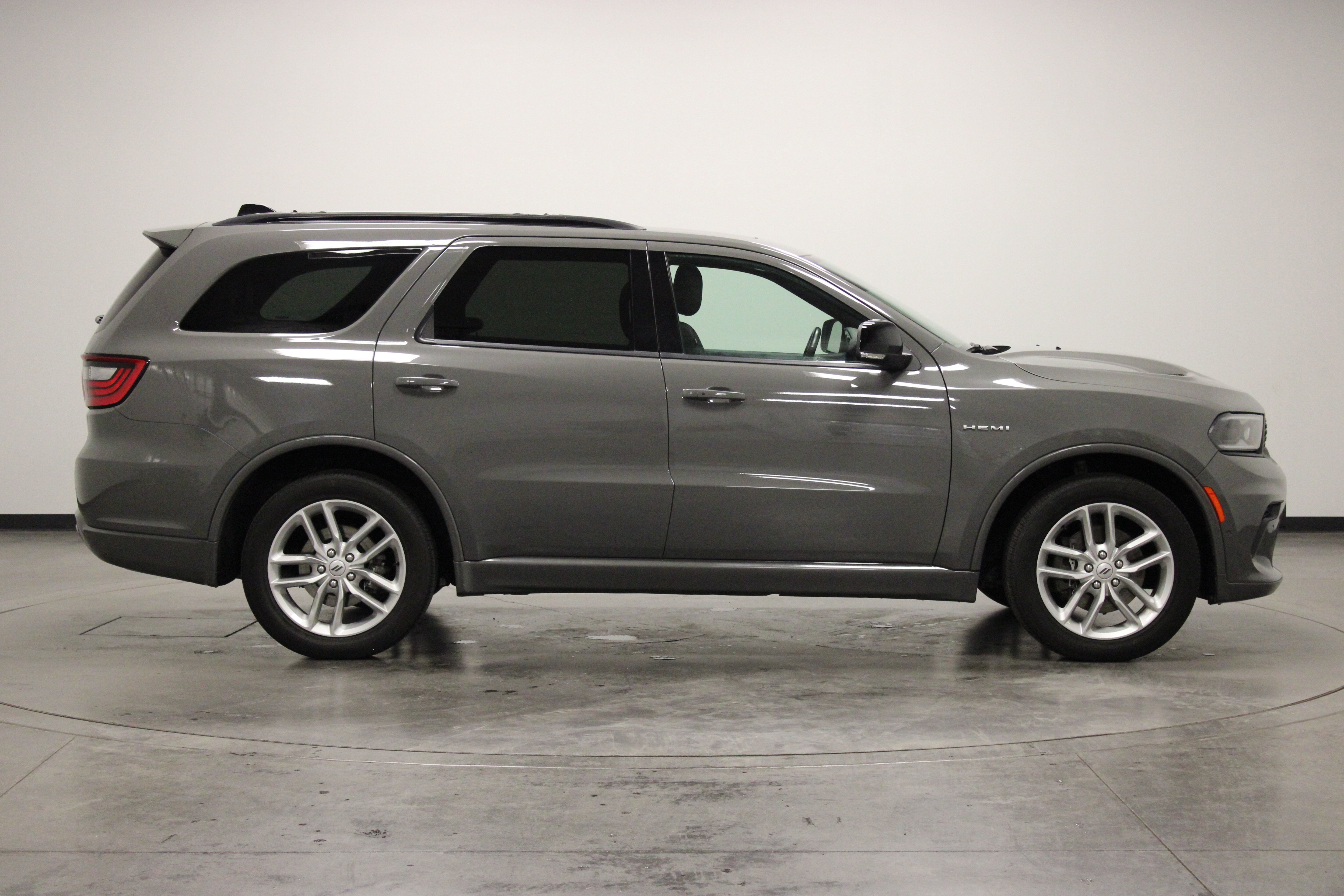 Used 2025 Dodge Durango R/T AWD/4WD image 9