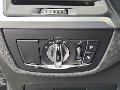 Used 2024 BMW X3 xDrive30i w/ Premium Package image 23