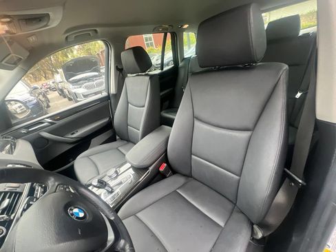 Used 2017 BMW X3 sDrive28i RWD image 15