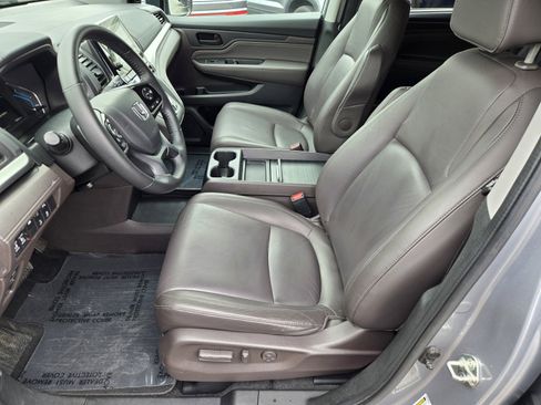 Used 2019 Honda Odyssey Touring image 17