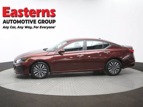Used 2023 Nissan Altima 2.5 SV FWD image 58