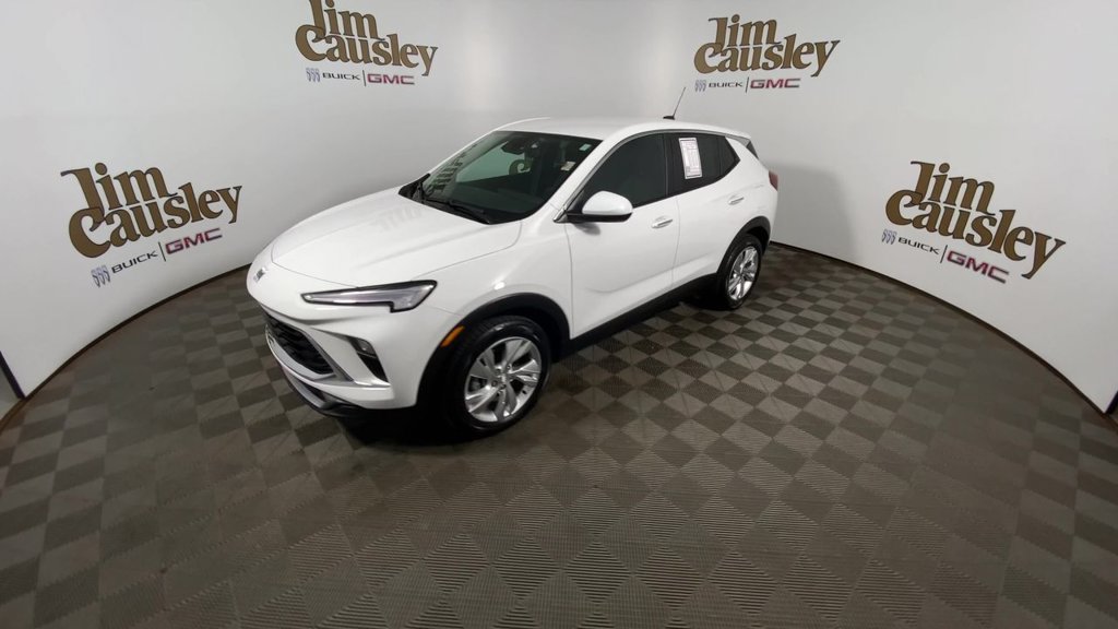 Certified 2024 Buick Encore GX Preferred w/ Comfort Package FWD image 4