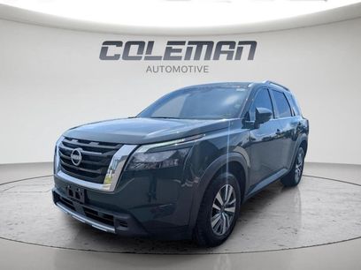 Used 2025 Nissan Pathfinder SL