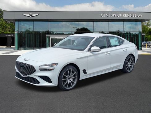 Used 2026 Genesis G70 2.5T image 3
