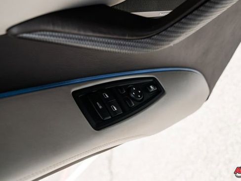 Used 2014 BMW i8 image 74