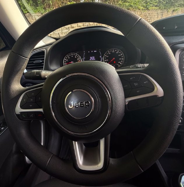 Used 2020 Jeep Renegade Sport FWD image 19