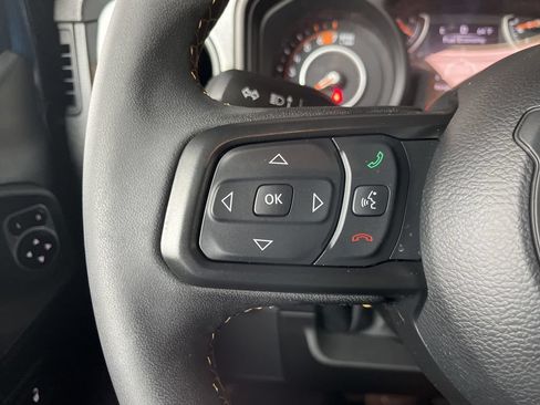 Used 2025 Jeep Wrangler Sport AWD/4WD image 26