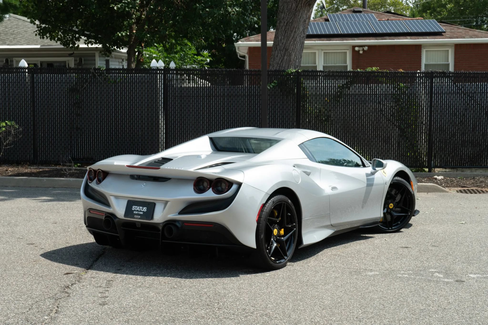 Used 2022 Ferrari F8 Tributo RWD image 57
