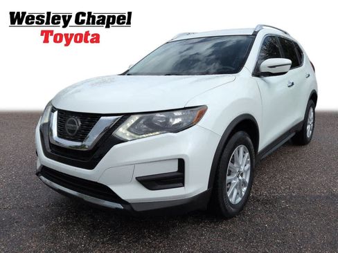 Used 2018 Nissan Rogue SV AWD/4WD image 1