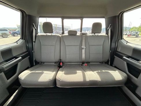 Used 2019 Ford F150 XLT w/ Equipment Group 302A Luxury AWD/4WD image 38