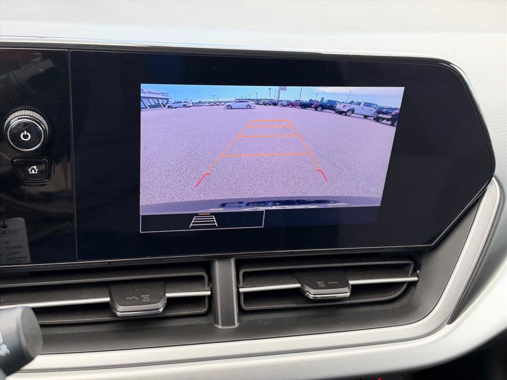 Used 2025 Chevrolet Trax LS FWD image 25