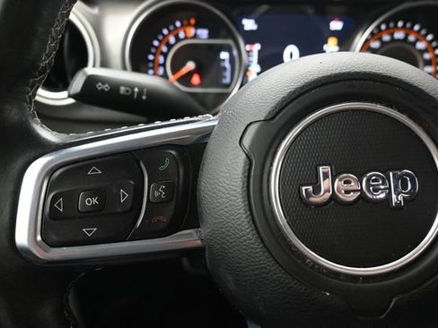 Used 2020 Jeep Gladiator Overland AWD/4WD image 26