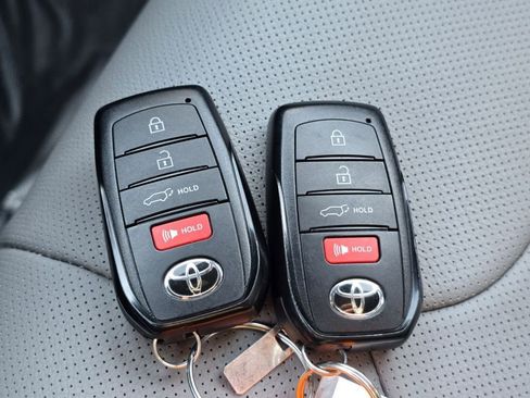 Used 2026 Toyota Sequoia Limited AWD/4WD image 36