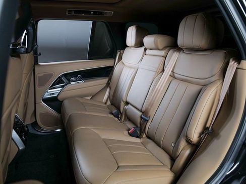 New 2026 Land Rover Range Rover SE AWD/4WD image 5