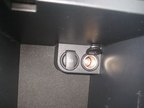 Used 2020 Hyundai Palisade Limited image 18