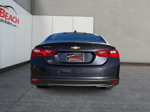 Used 2022 Chevrolet Malibu LS image 14