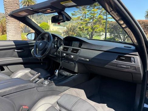 Used 2011 BMW M3 Convertible RWD image 38