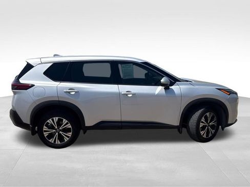 Certified 2021 Nissan Rogue SV FWD image 9