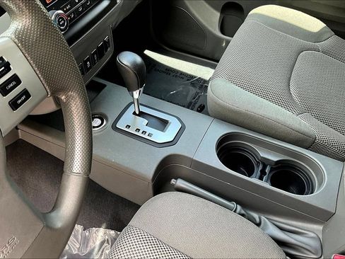Used 2021 Nissan Frontier SV w/ Midnight Edition Floor Mats AWD/4WD image 21