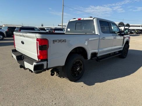 New 2026 Ford F250 Lariat w/ Black Appearance Package image 8