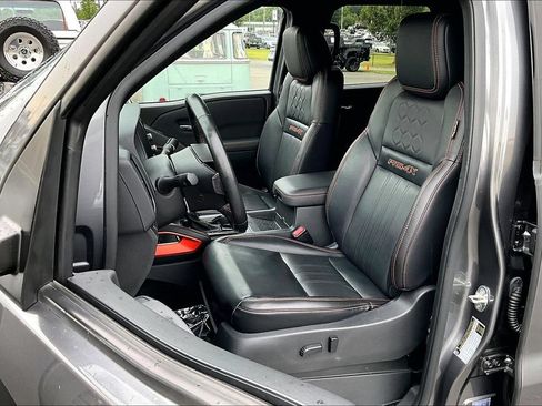 Used 2023 Nissan Frontier PRO-4X w/ Pro-4X Premium Package AWD/4WD image 24