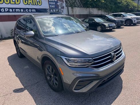 Used 2022 Volkswagen Tiguan SE AWD/4WD image 7