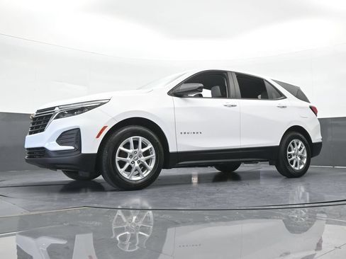Used 2024 Chevrolet Equinox LS w/ Driver Confidence II Package FWD image 50