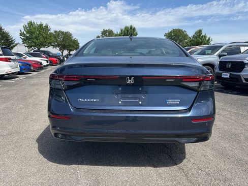 Used 2023 Honda Accord Touring image 10